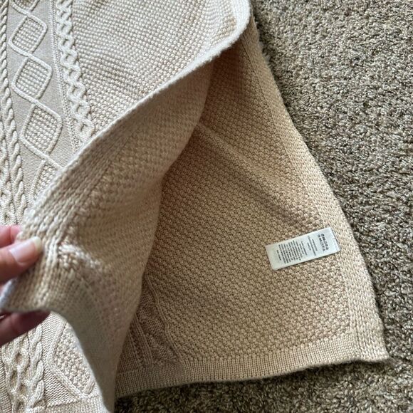 Cupcakes & Cashmere Classic Sweater Poncho Oversized Zip Front Womens Size Small - Picture 7 of 9